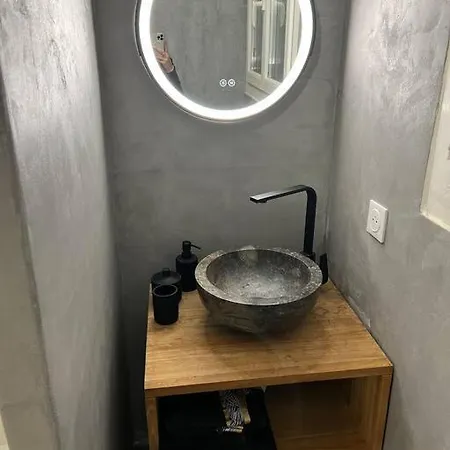 Design Et Moderne דירה